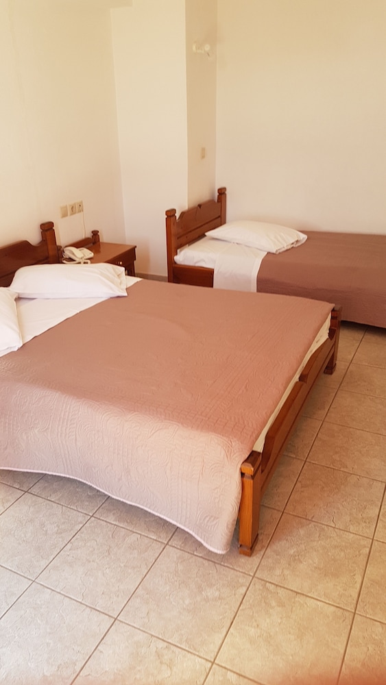 Orfeas Hotel 24/48