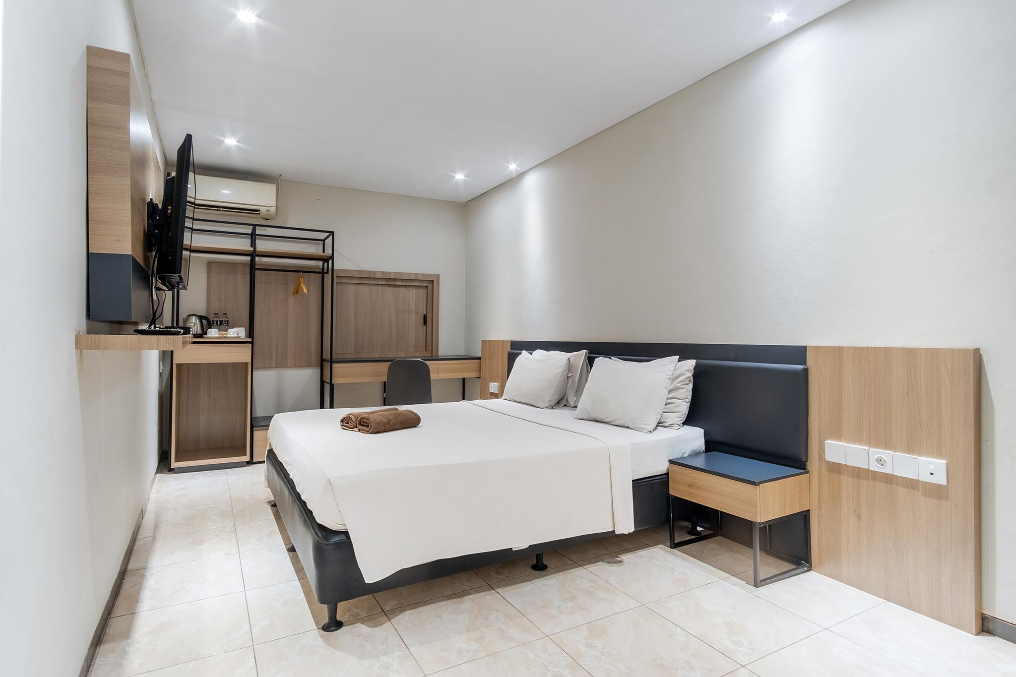 Superior, King Bed