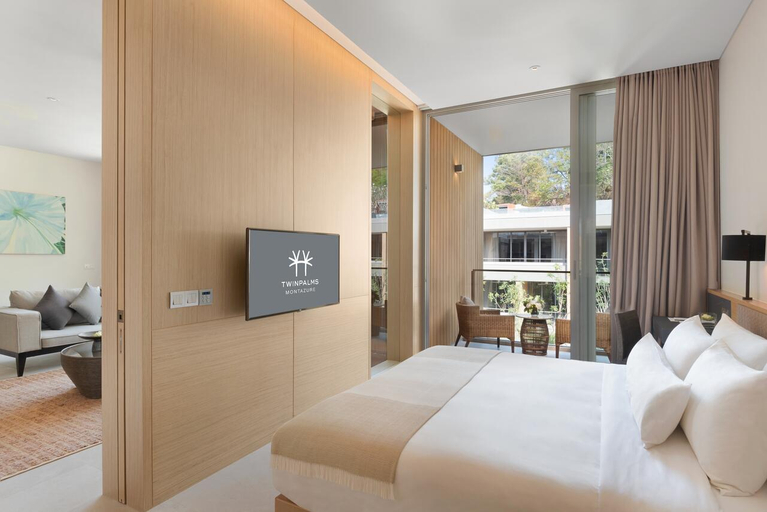 Grand, Azure, Deluxe, Suite, Double Bed