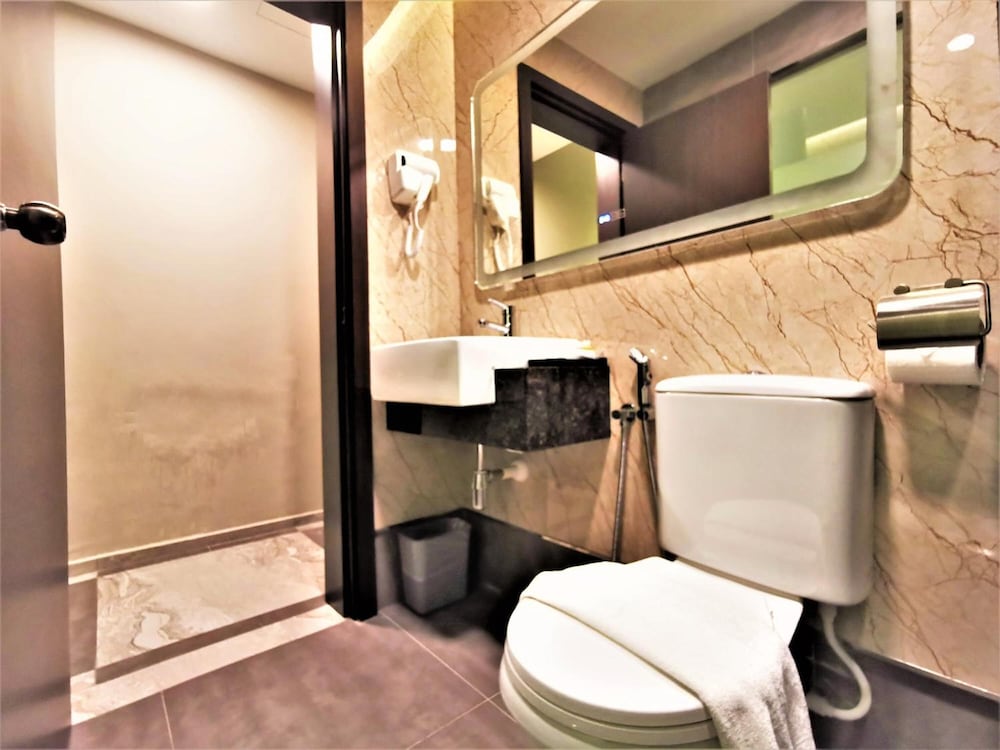 Prestigo Hotel 47/53
