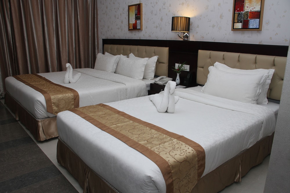 HOTEL THE COX TODAY 21/60