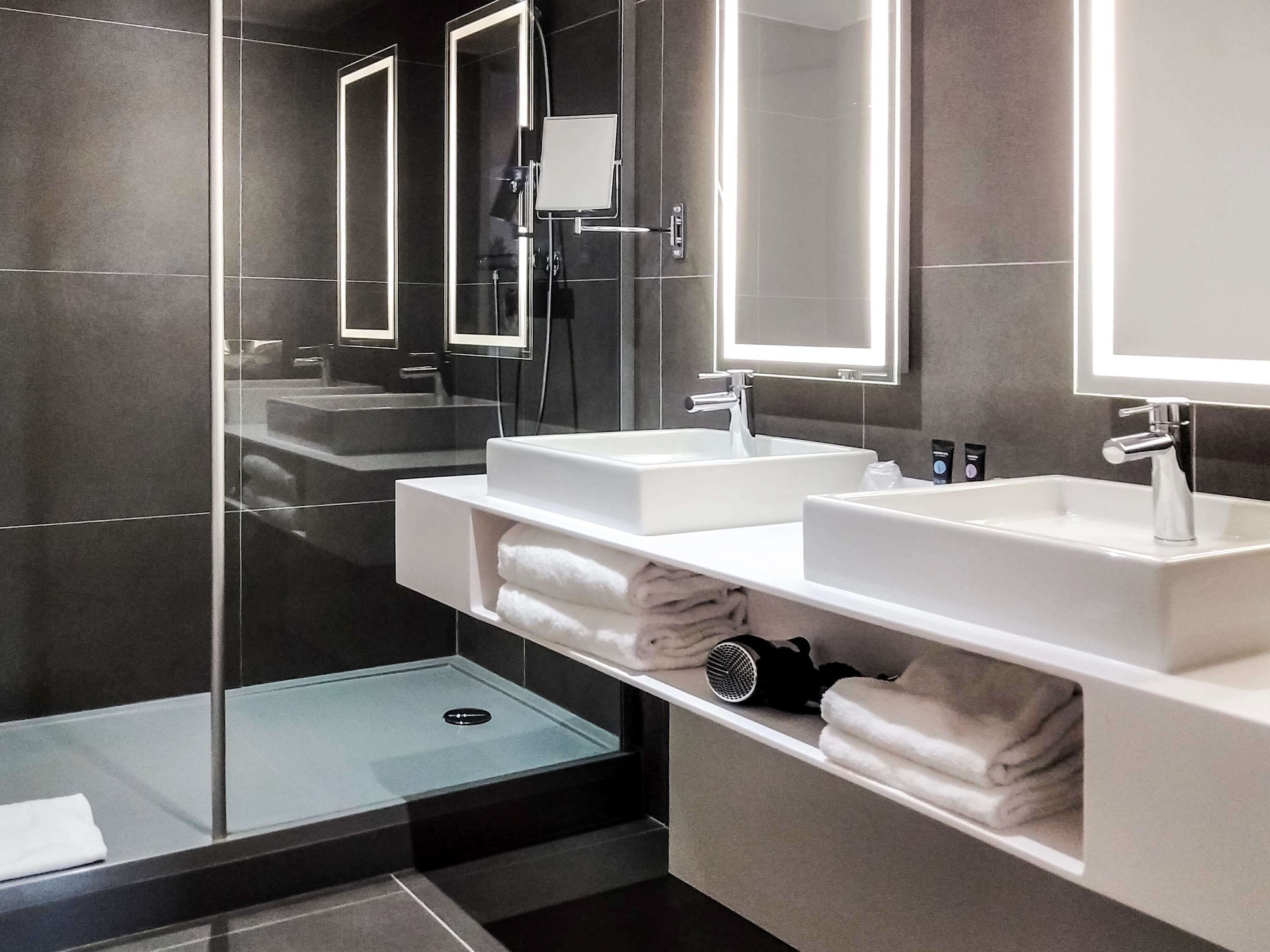 جناح سوبيريور بسرير مزدوج مع أريكة، Novotel Suites Montpellier 9/10