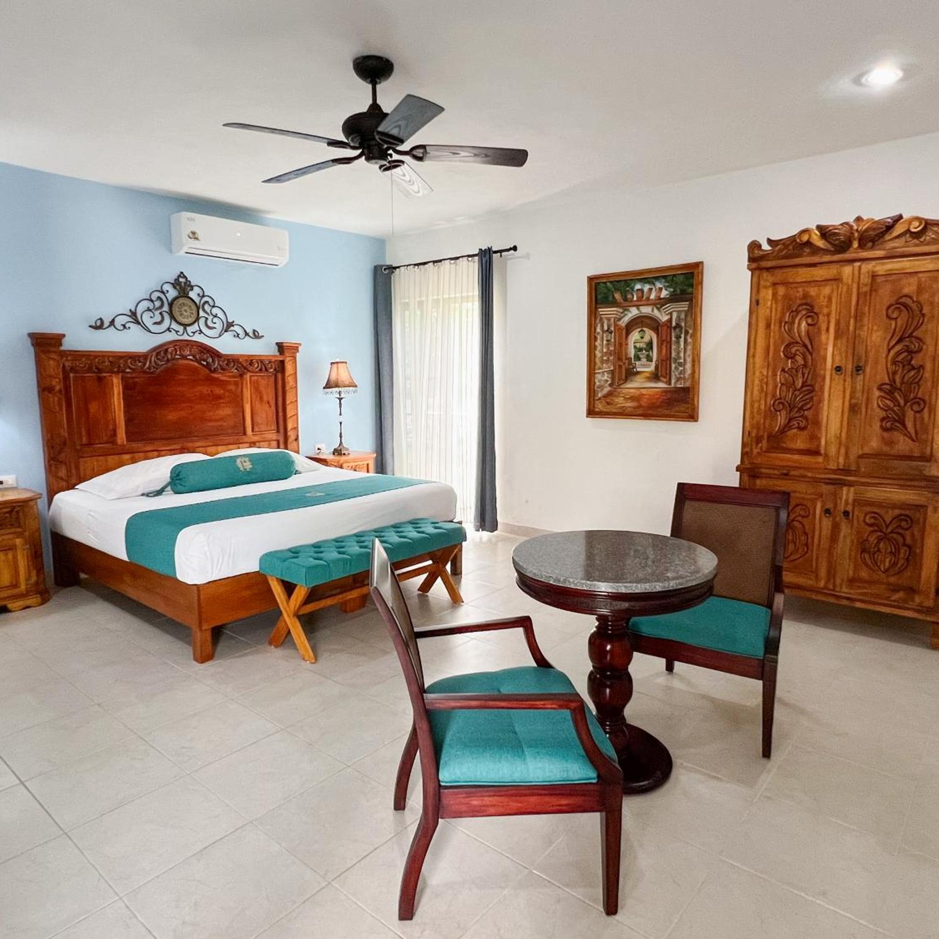 Hotel Fundadores 34/50