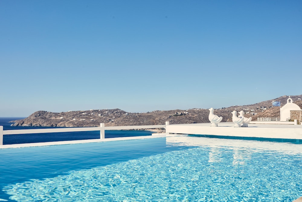 Myconian Villa Collection - Preferred Hotels & Resorts 40/50