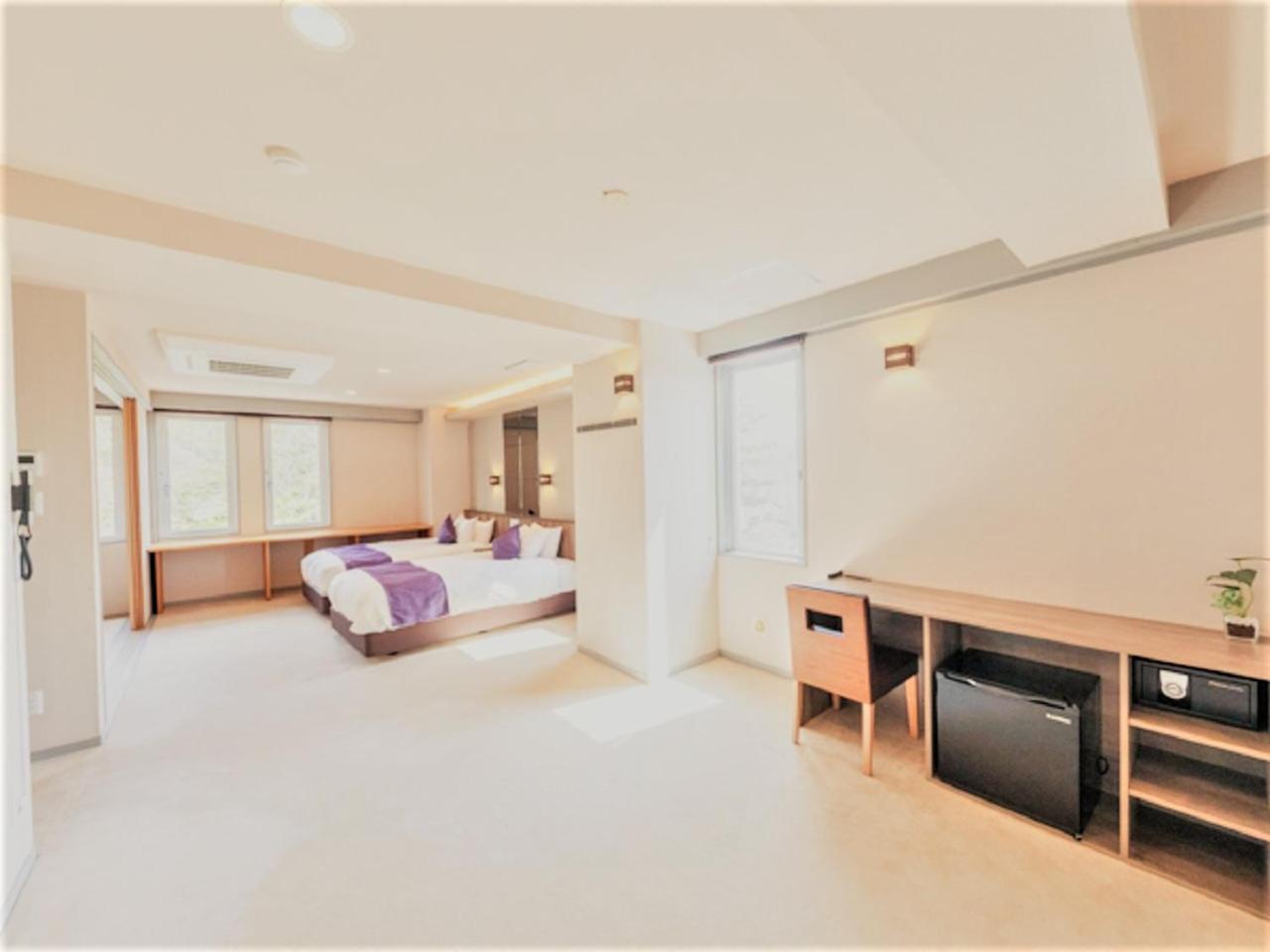 Deluxe, 2 Double Beds