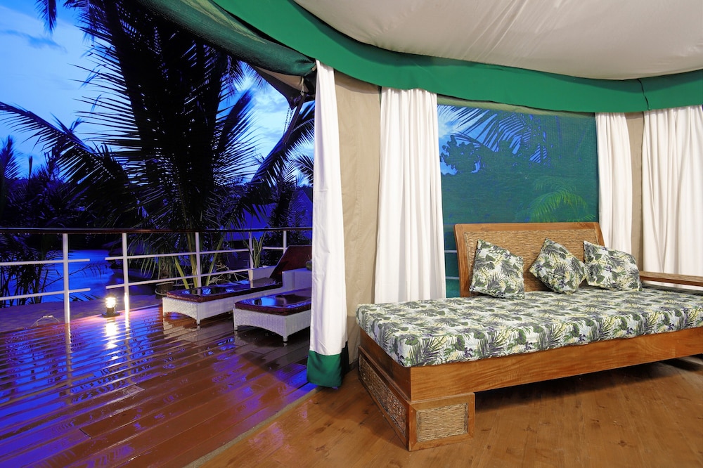 4 Rivers Floating Lodge 19/50
