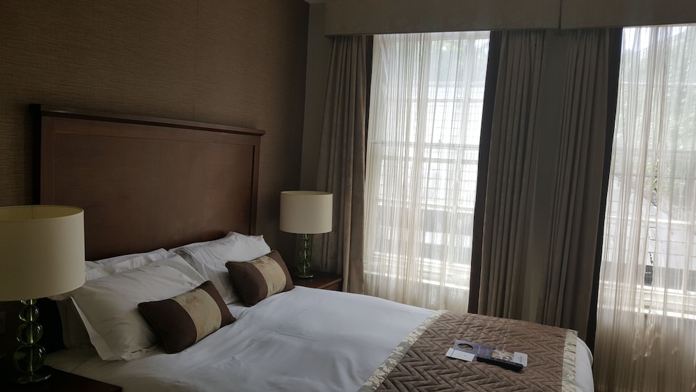 Mercure Salisbury White Hart Hotel 29/71