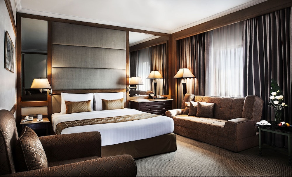 Arnoma Grand Bangkok 8/58