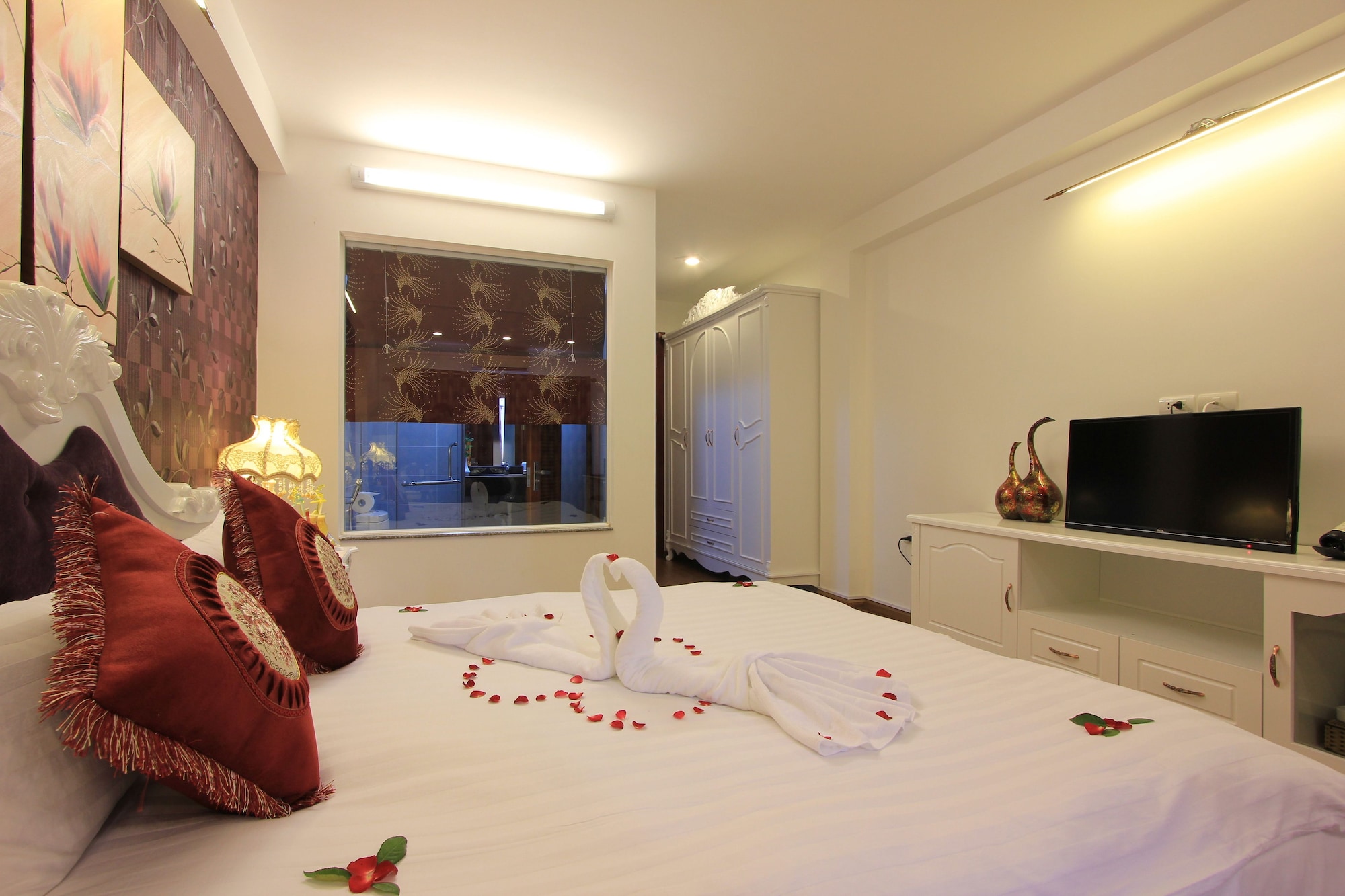 SUPERIOR, DOUBLE BED