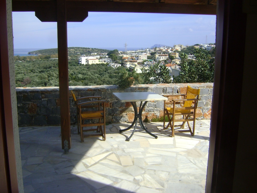 Kavousanos Apartments 32/50