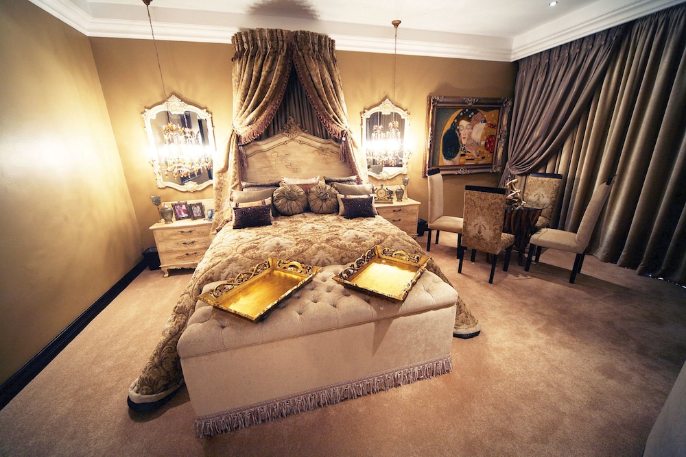 Fusion Boutique Hotel 44/68