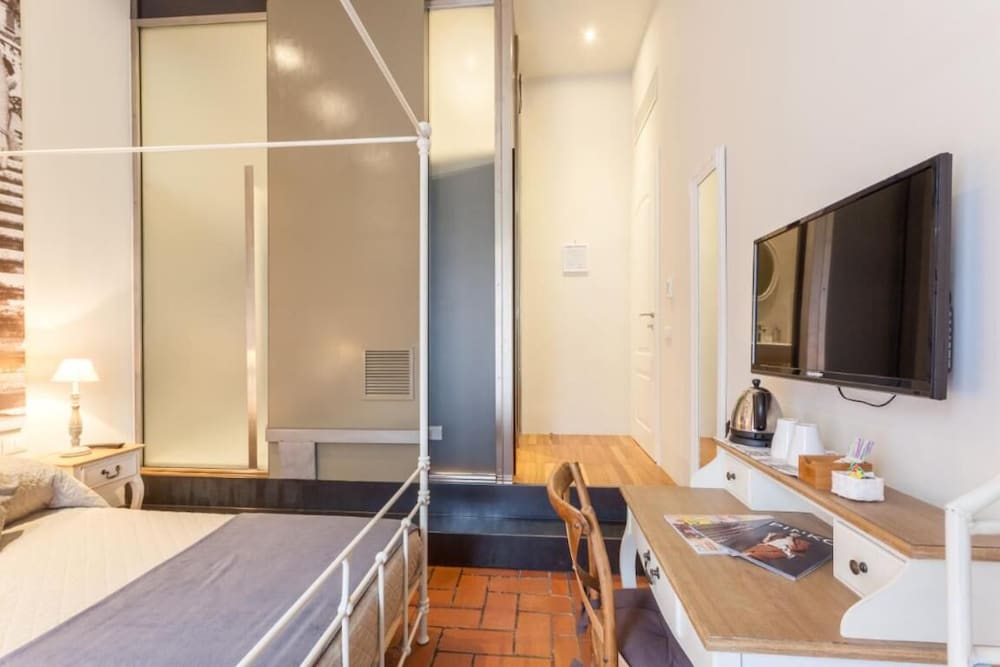 Vacanze Romane Rooms 37/42