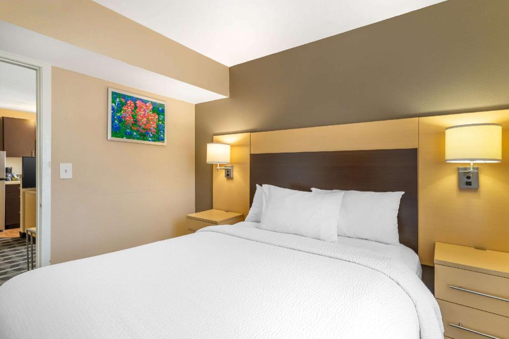 EFFICIENCY, SUITE, 2 QUEEN BEDS