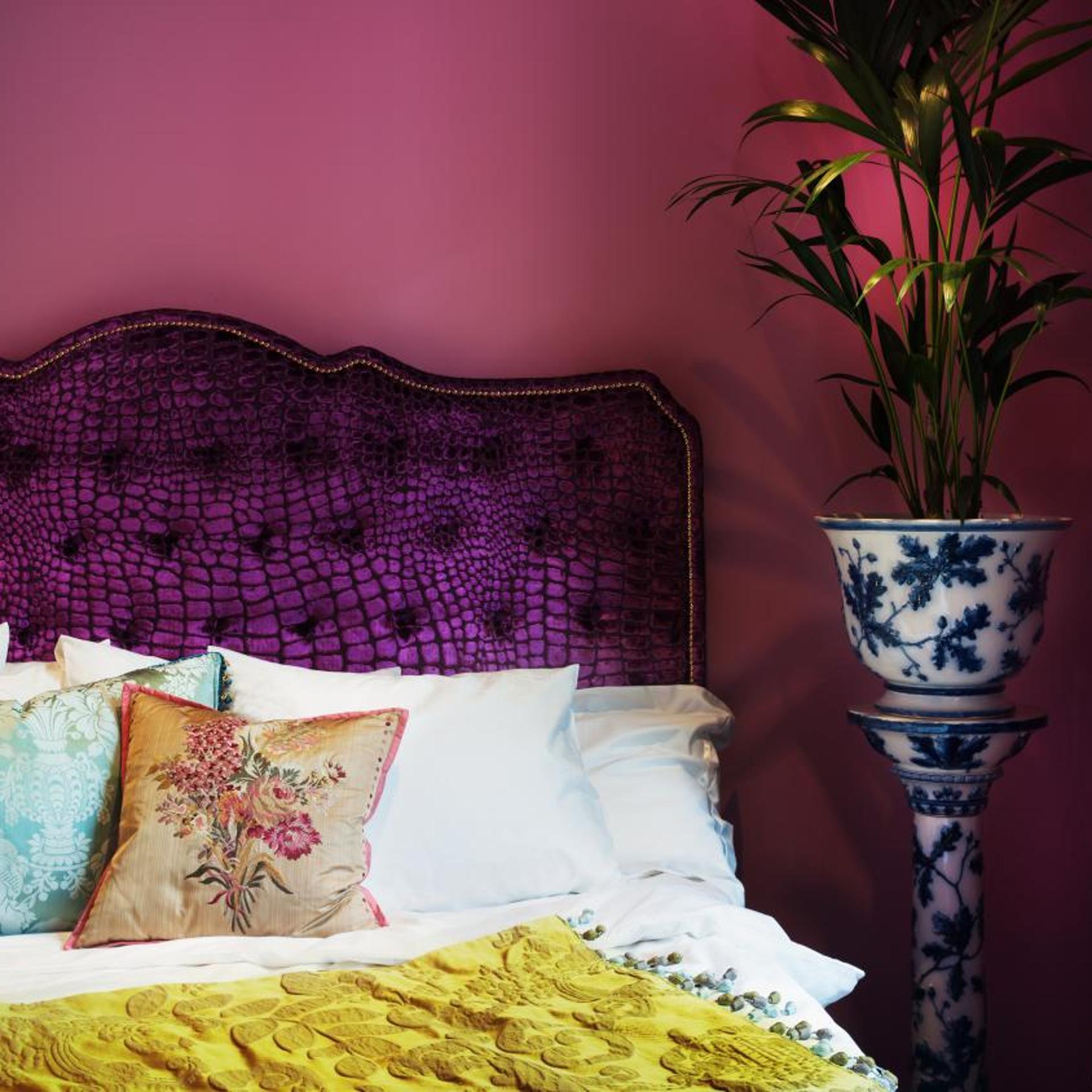 Medium, Classic, Double Bed