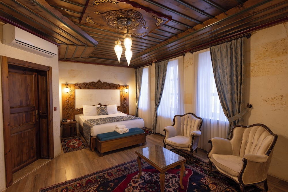 Deluxe, Queen Bed