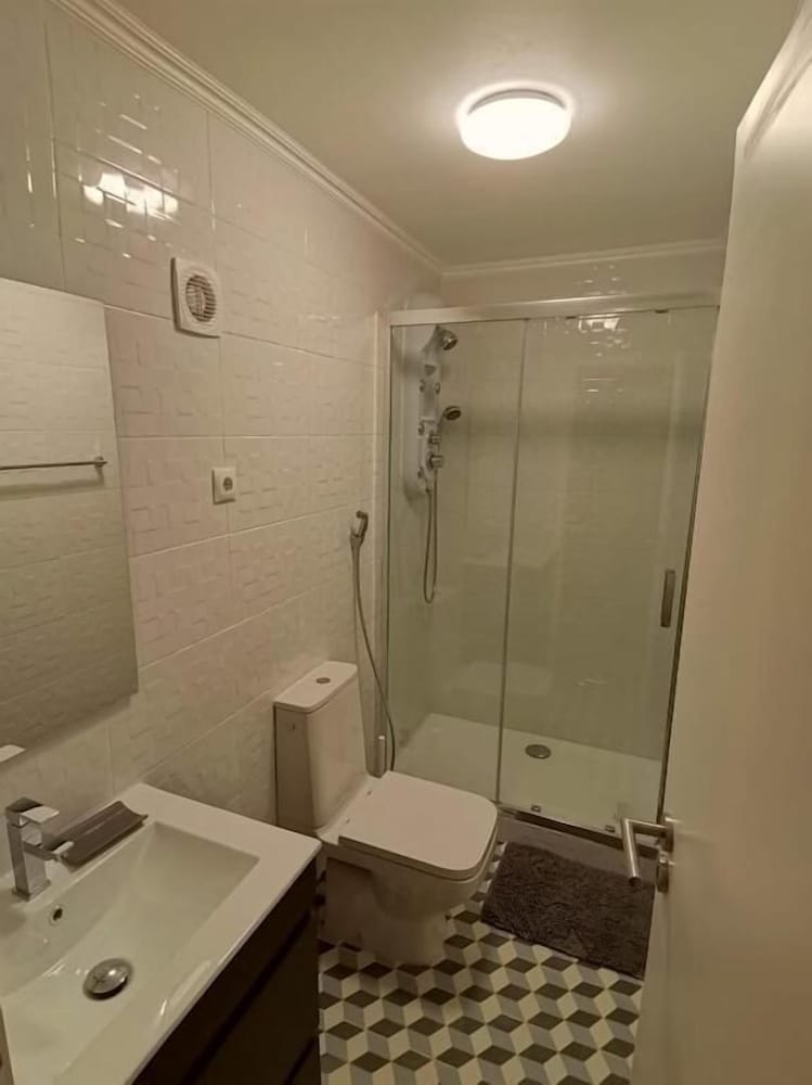 F3 Hostels 43/50
