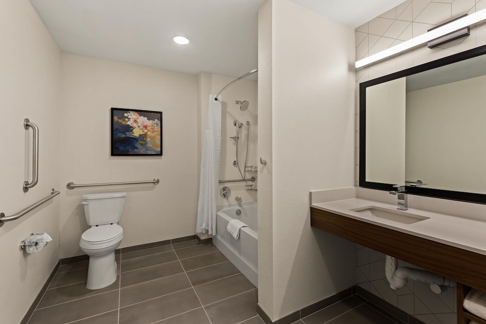 Everhome Suites Yuma East I-8 47/50