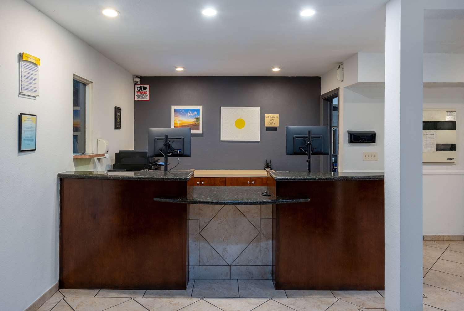 Days Inn By Wyndham Encinitas Moonlight Beach 8/46