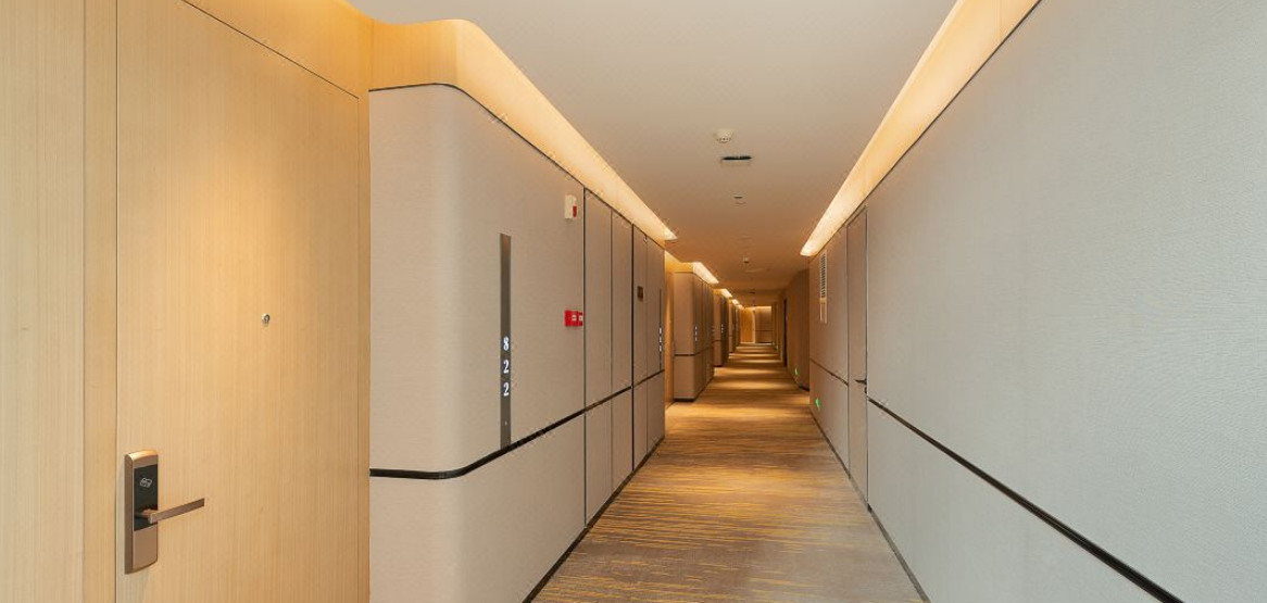 One City Rezen Hotel 42/46