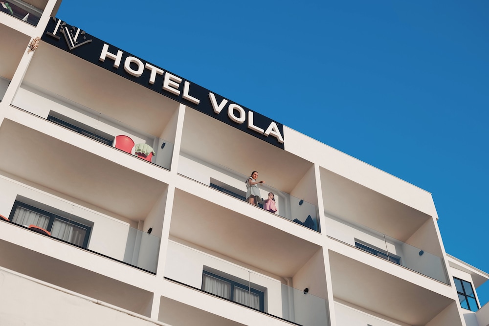 Vola in SARANDE