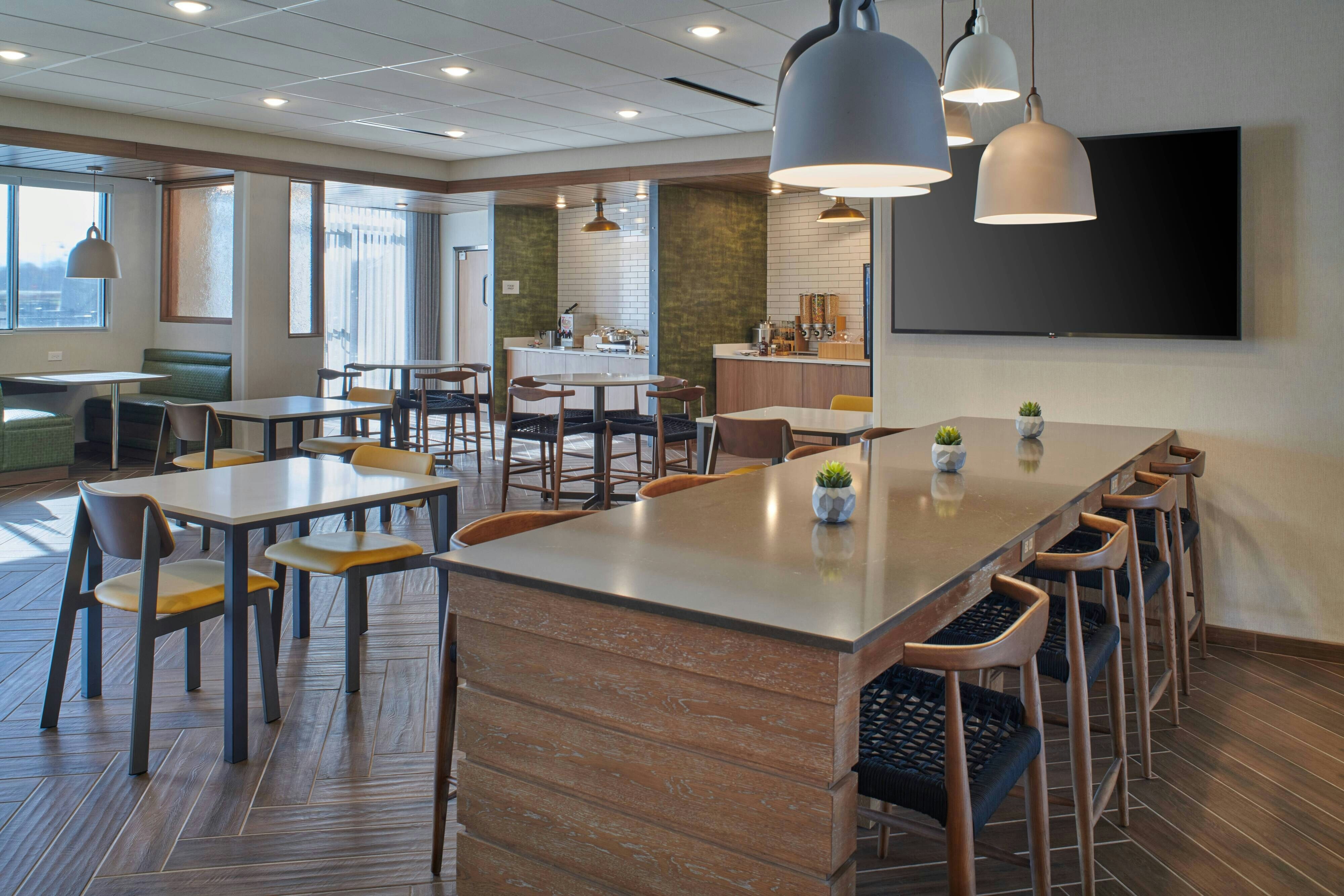 Fairfield Inn & Suites by Marriott Louisville Jeffersonville 10/16