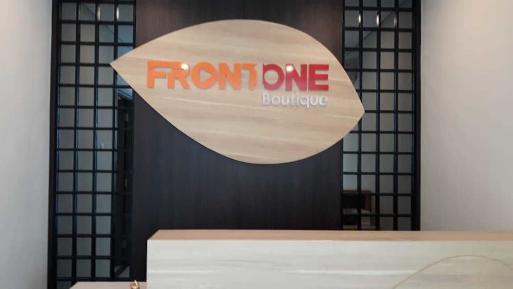 Three Eight Front One Boutique Batu photo5