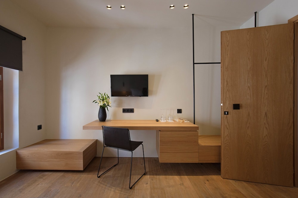 Portou House 32/42