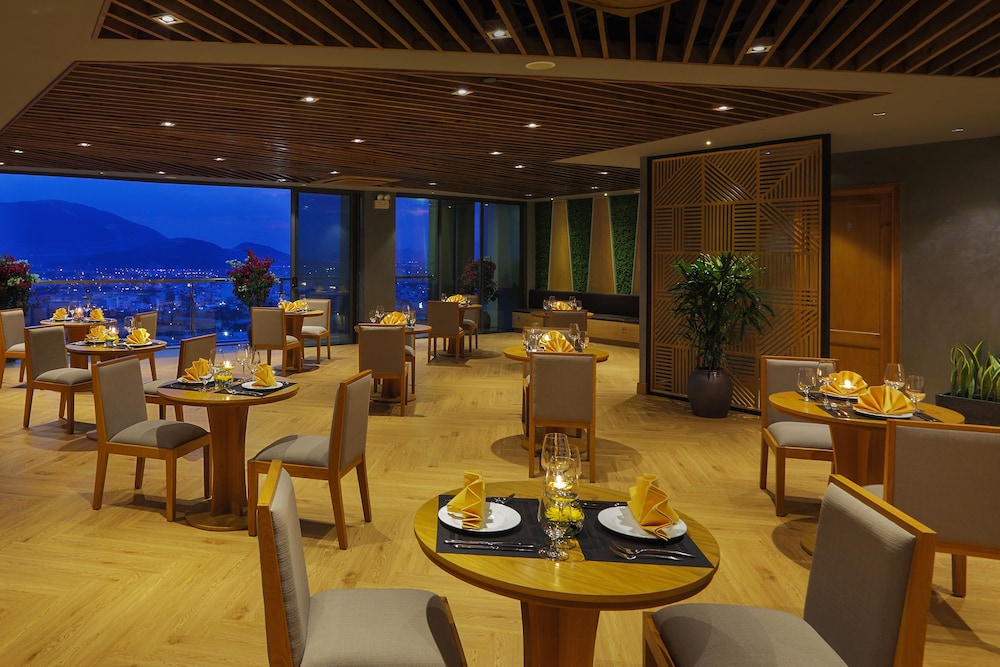 ROSAKA NHA TRANG HOTEL 58/78