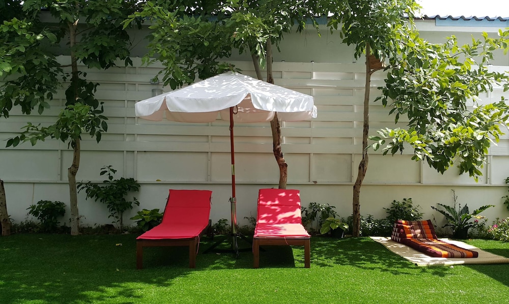Barefeet Naturist Resort 21/48