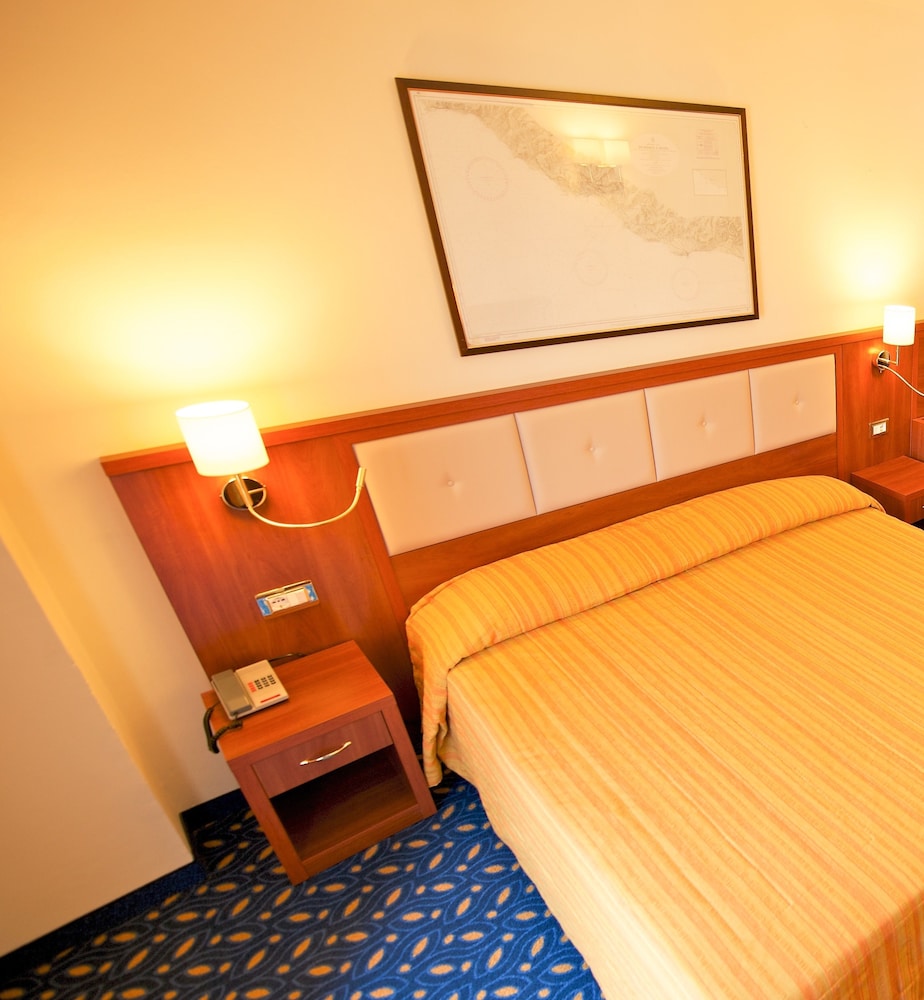 Hotel Benaco 25/50