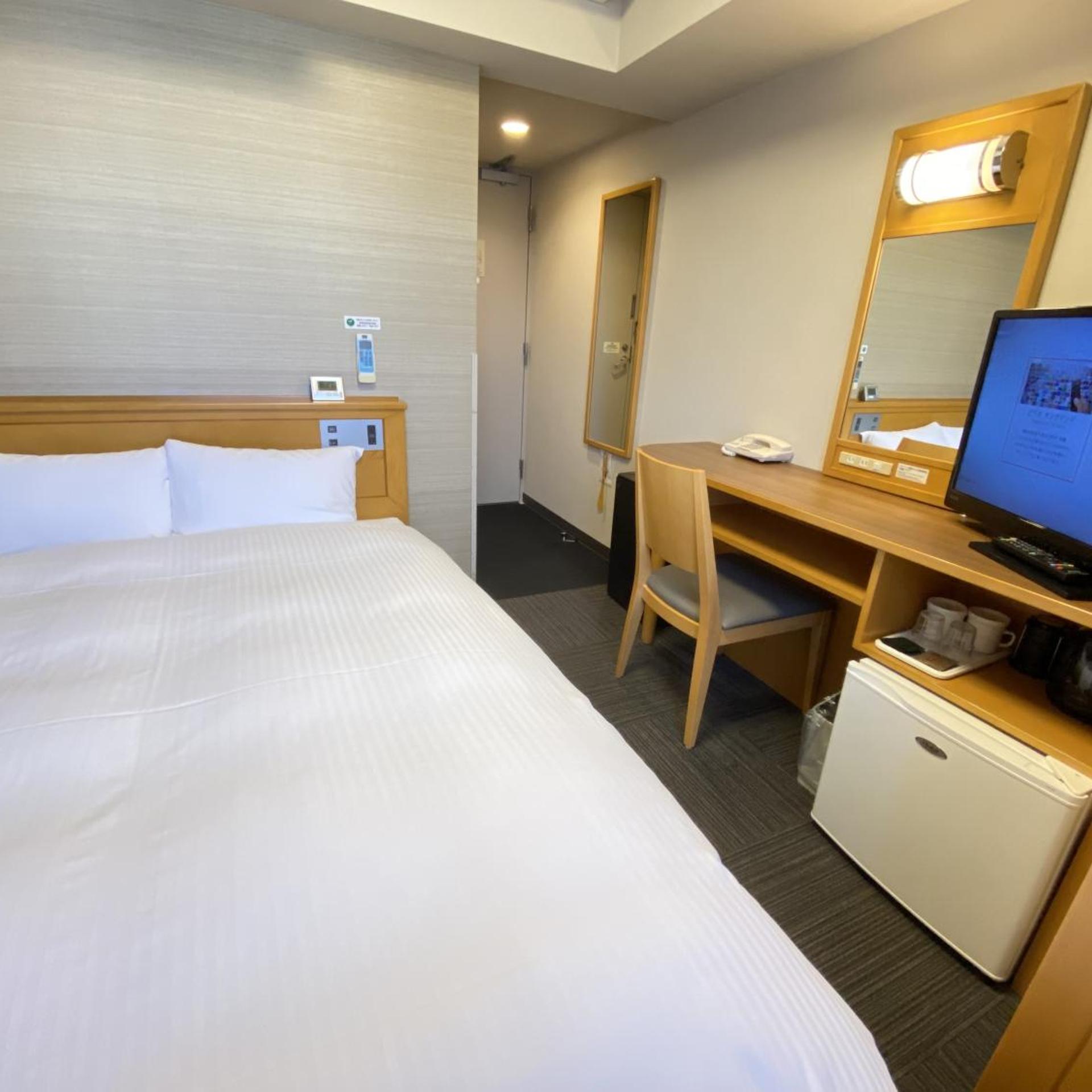 غرفة بسرير نصف مزدوج للمدخنين، Hotel Route-Inn Honhachinohe Ekimae 2/6