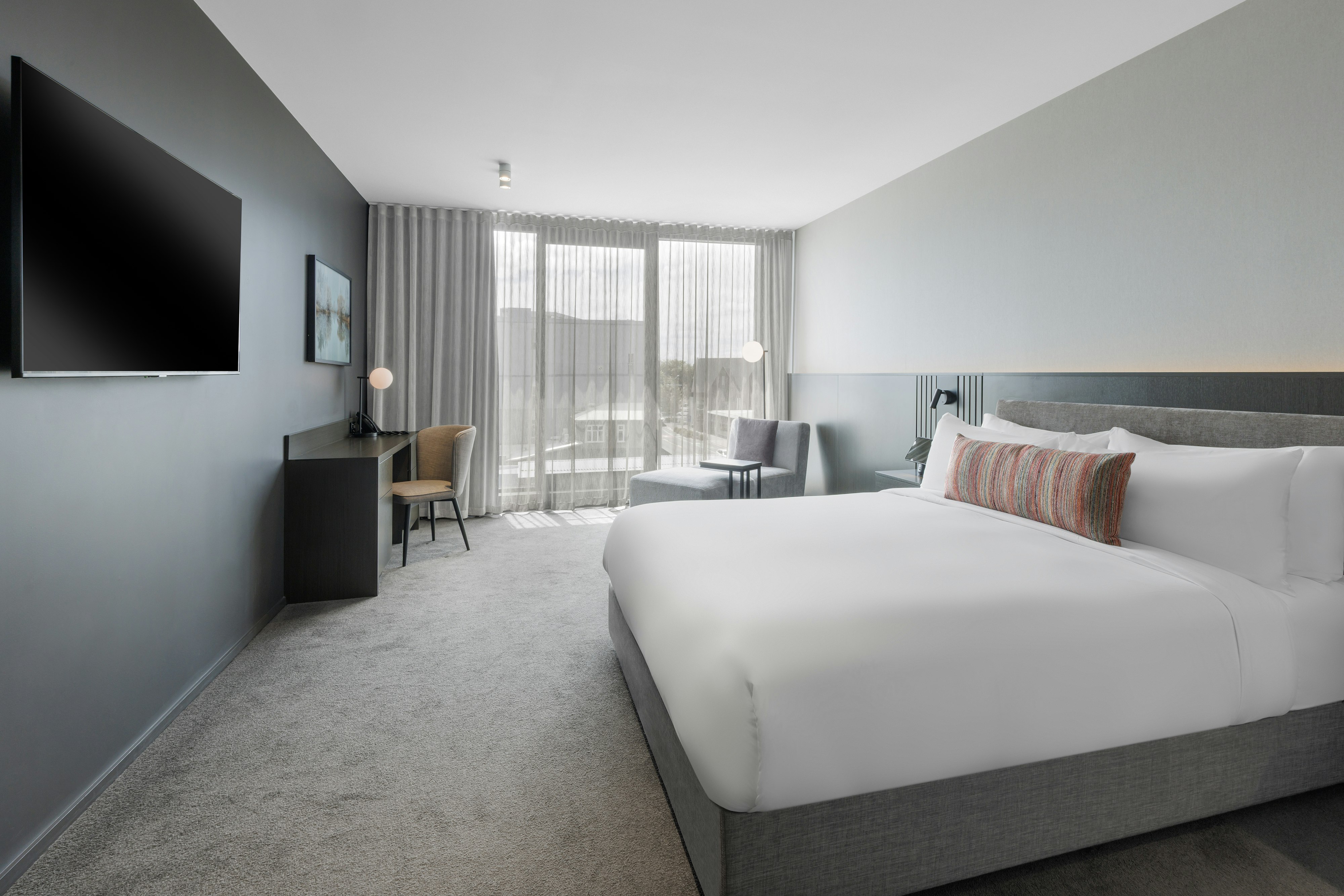 MAYFAIR, KING BED
