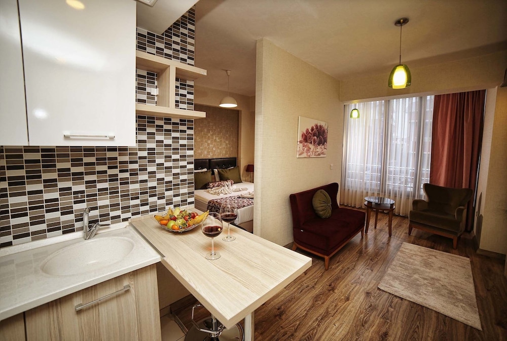 La Flora House Otel 35/35