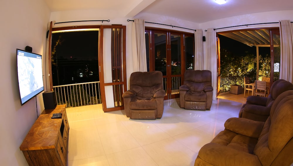 Capital Villa 15/26
