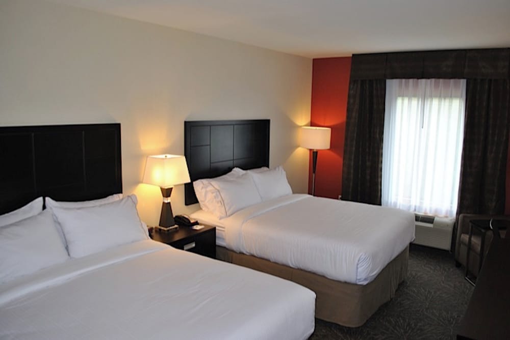 Standard, 2 Queen Beds