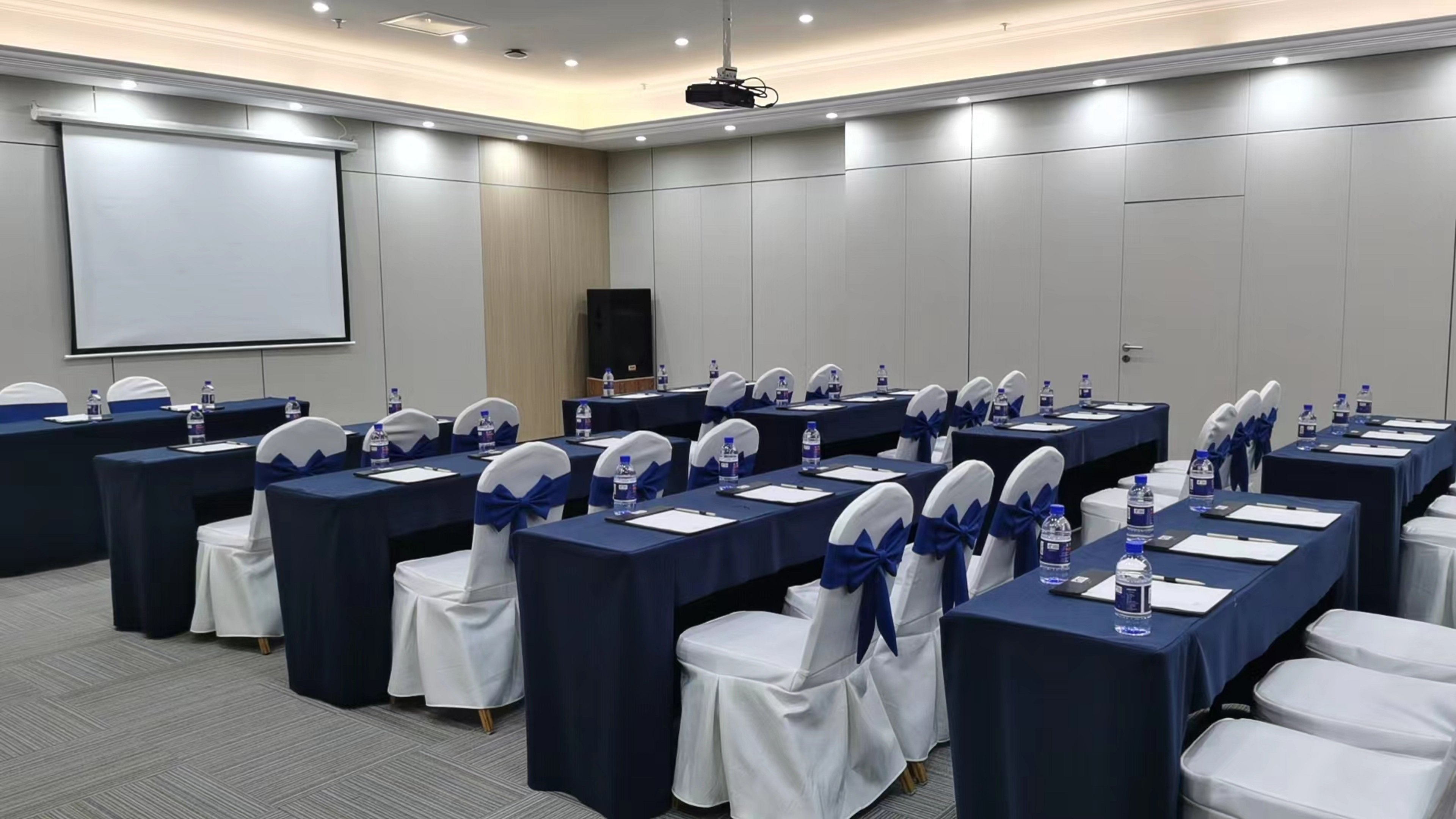Holiday Inn Express Chengdu Tianfu Square an IHG Hotel 16/25
