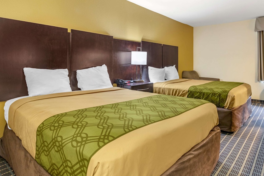 STANDARD, 2 QUEEN BEDS