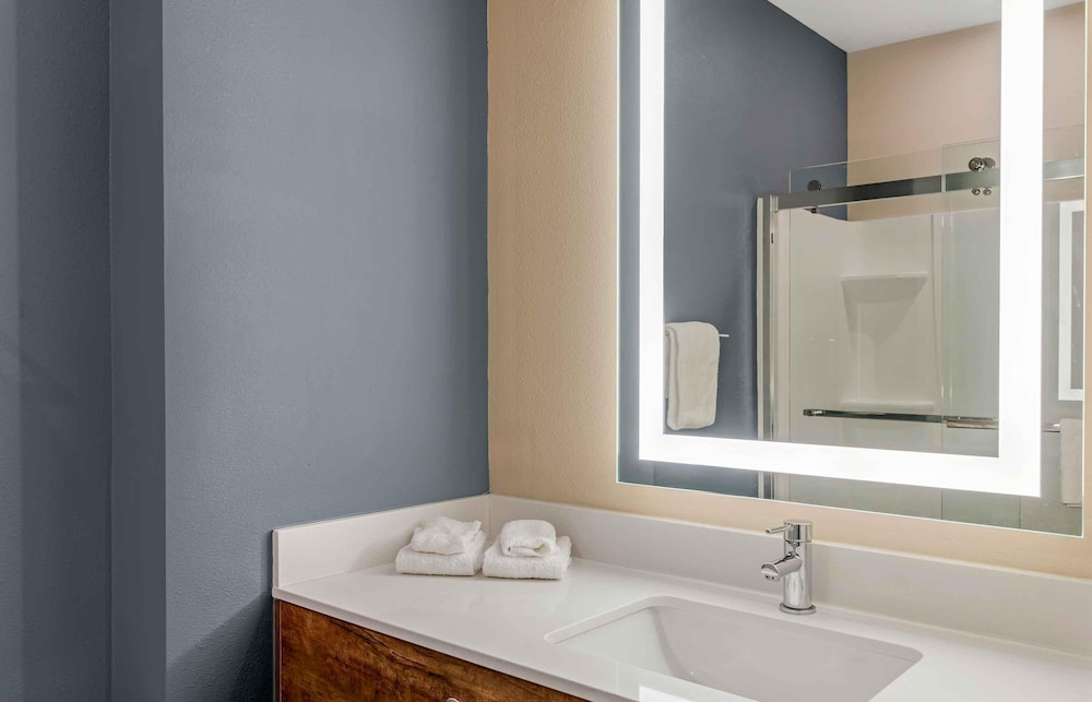 Extended Stay America Premier Suites- Jacksonville - Airport 33/40