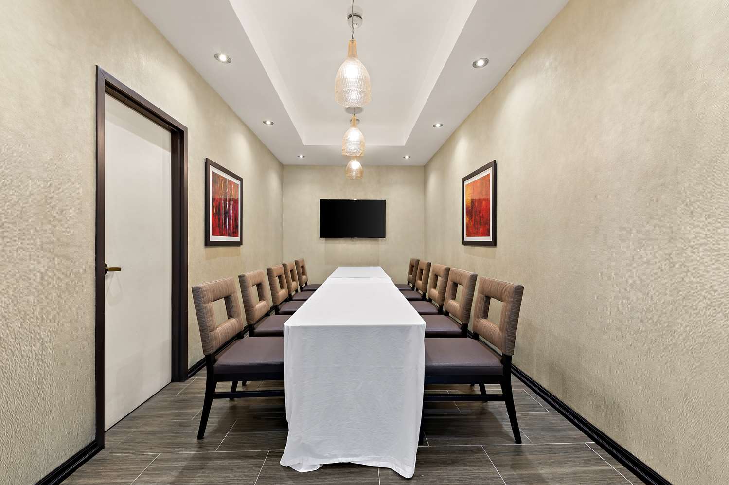 Best Western Plus Toronto North York Hotel and Suites 11/13