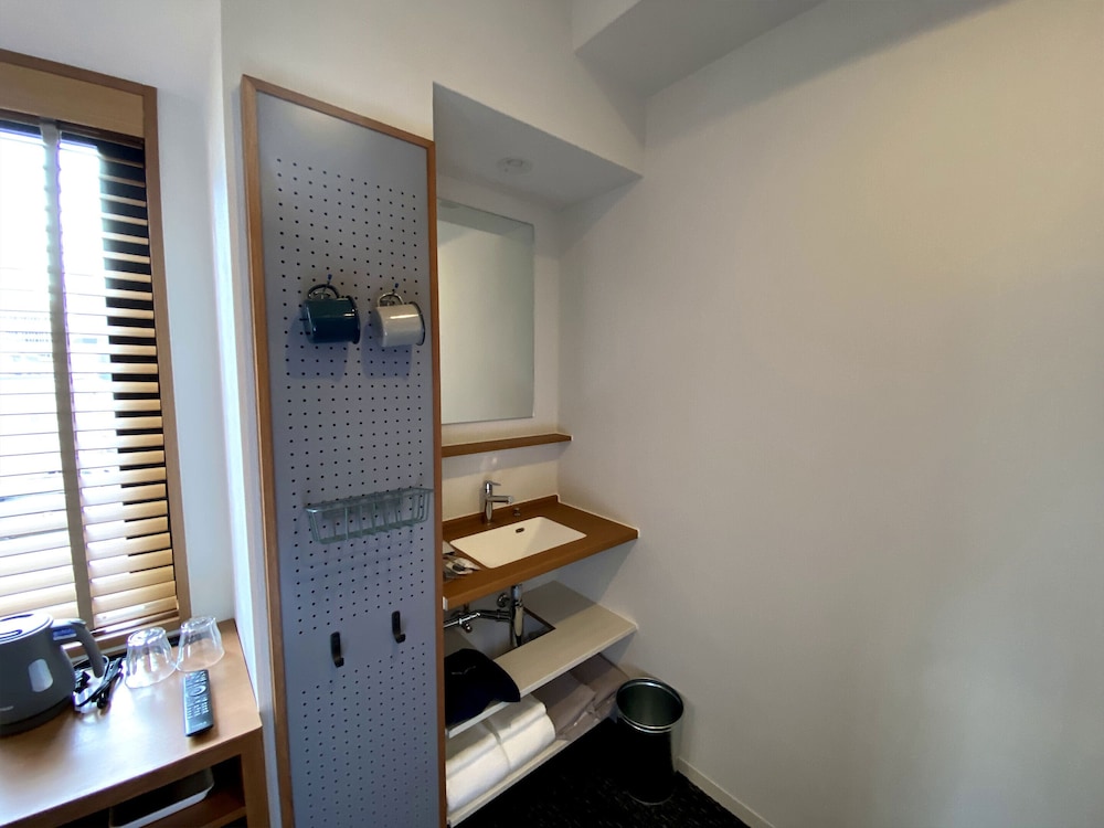 Umeda Holic Hotel 33/35