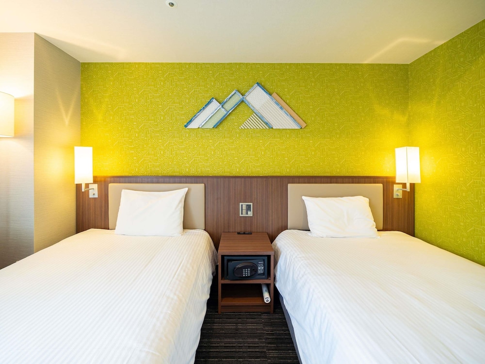 STANDARD, TWIN BEDS
