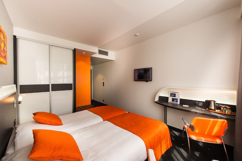 STANDARD, TWIN BEDS