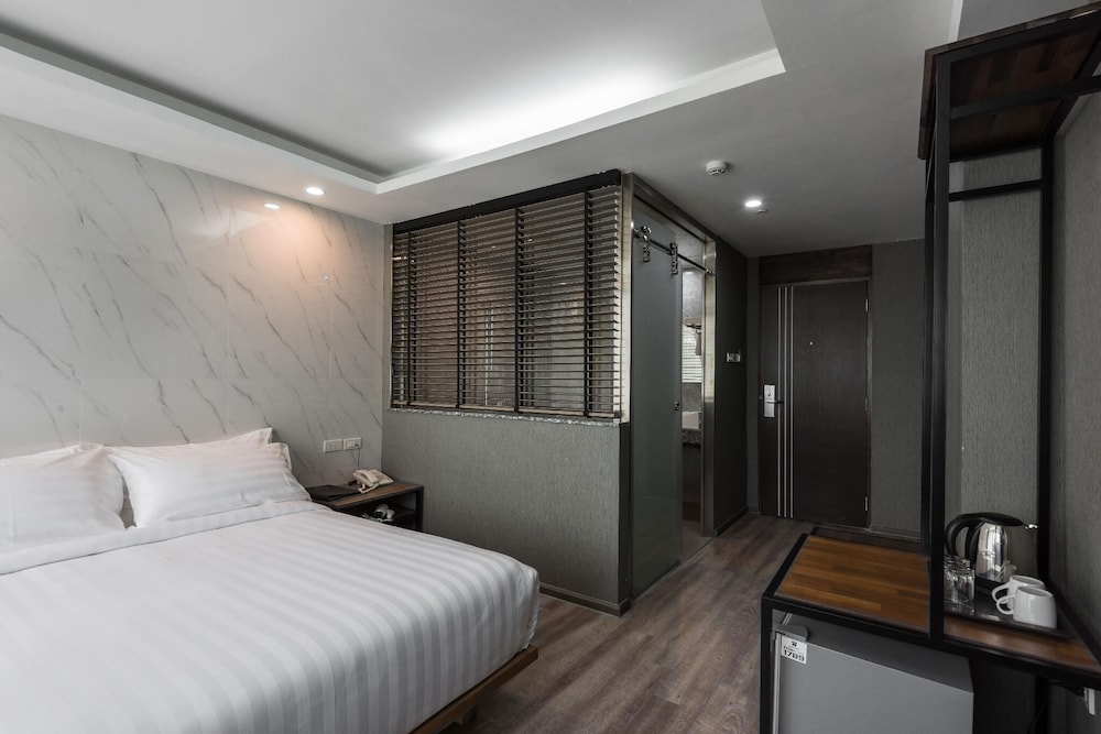 Bangkok City Link Hotel 9/40