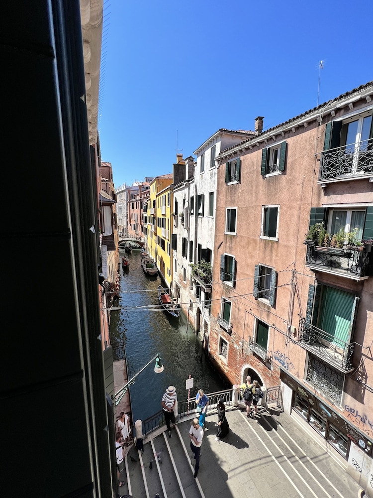 Cà dell' Arte Palace 43/50