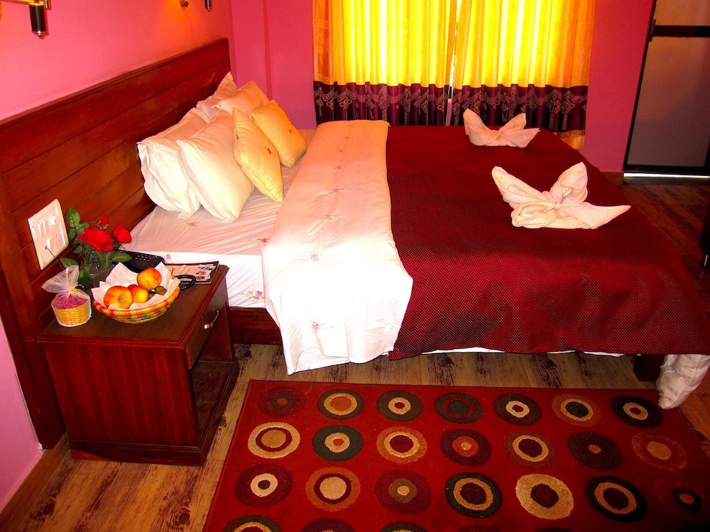 Hotel Orchid 38/59
