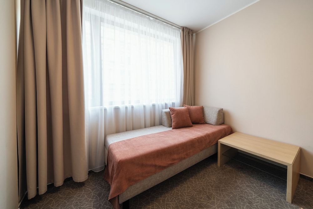 EHRLICH HOTEL 15/34