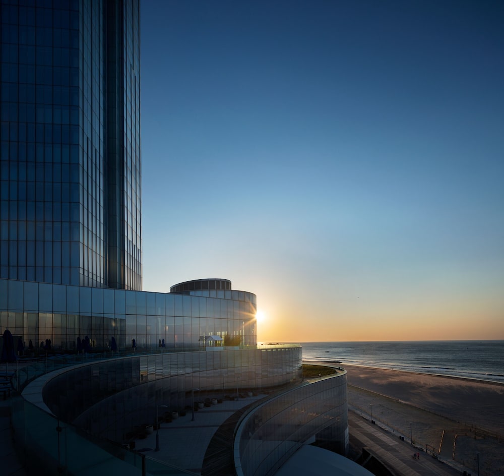 Ocean Resort Casino 74/76