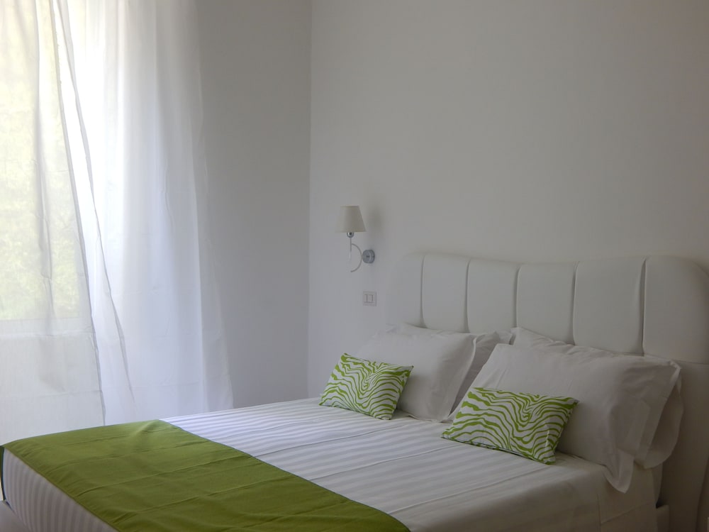 DELUXE, APARTMENT