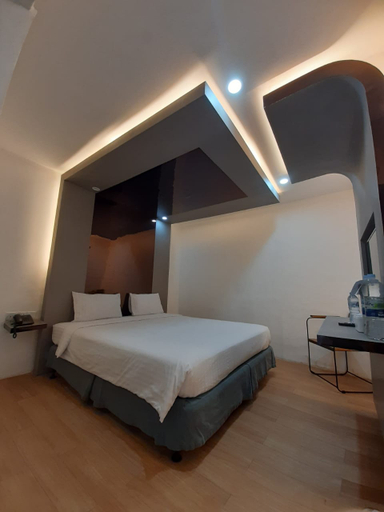 Standard, Double Bed, No Window