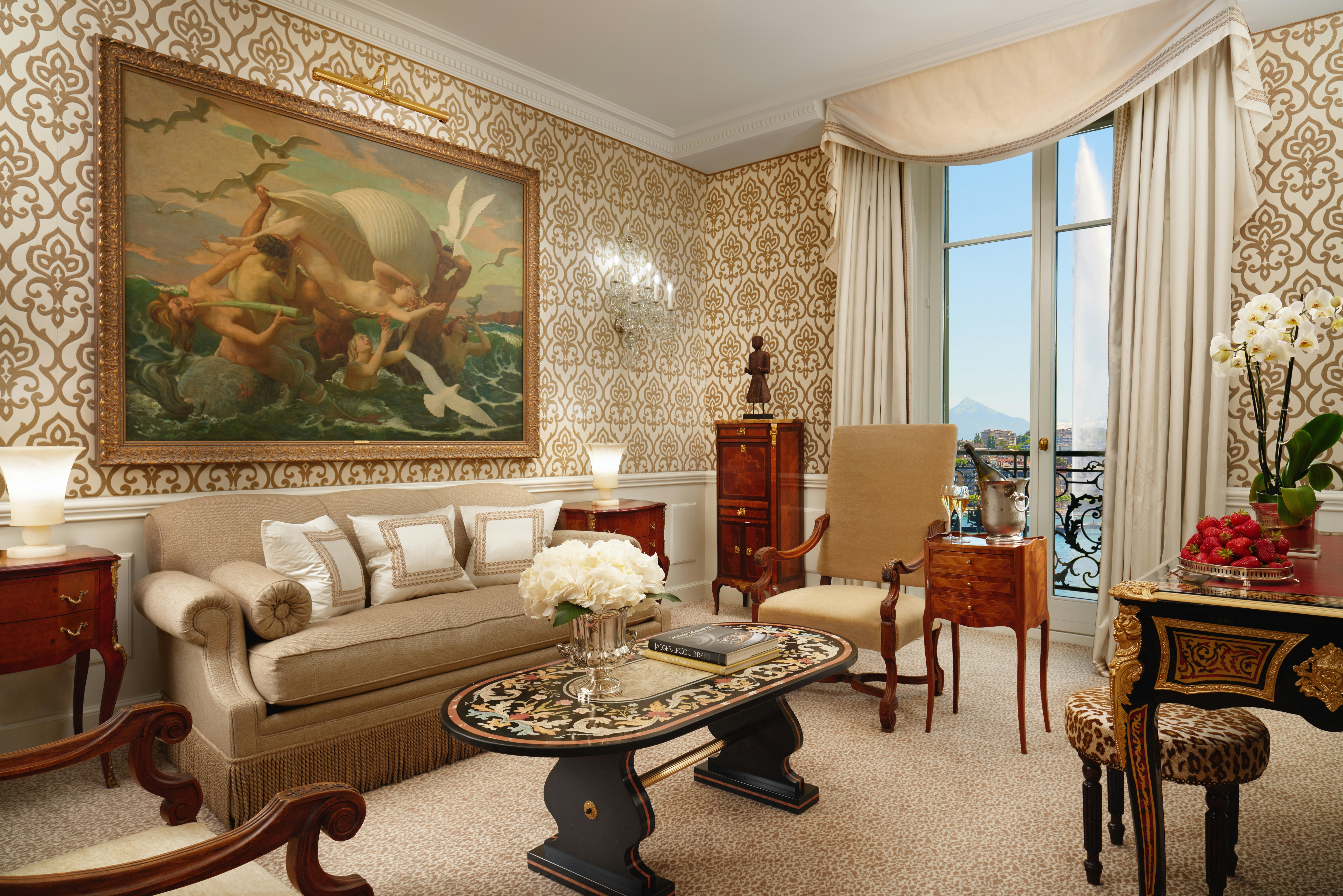 BELLEVUE, SUITE